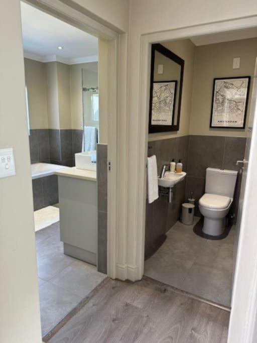 Luxury Townhouse In Stellenbosch Central Kültér fotó