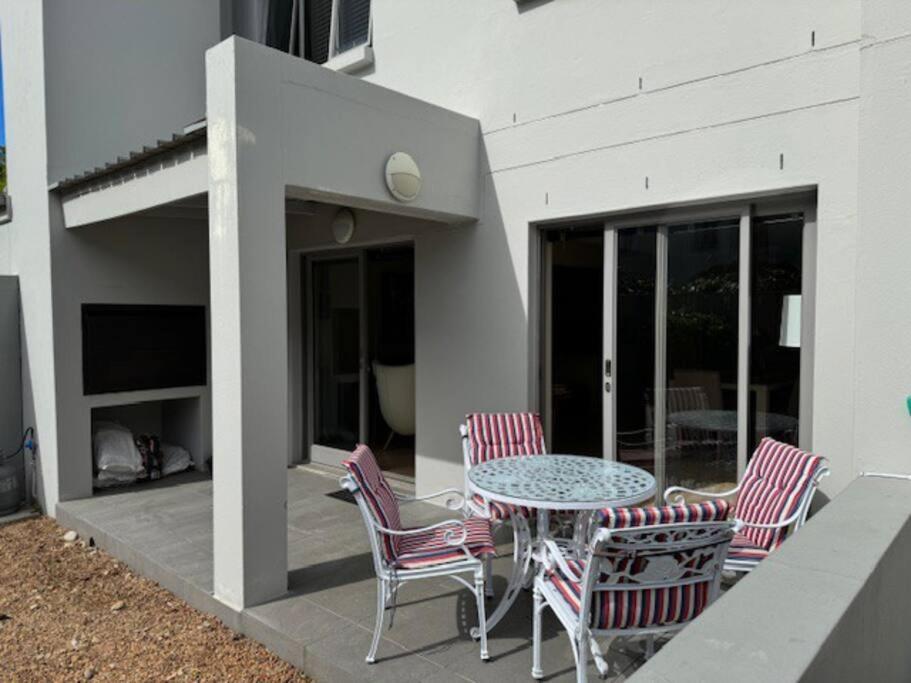 Luxury Townhouse In Stellenbosch Central Kültér fotó